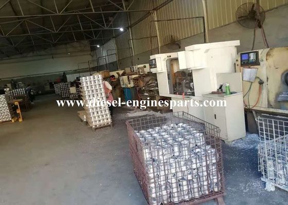 Aluminum Diesel Engine Piston OM352 Mercedes Benz Piston Wind Cooling